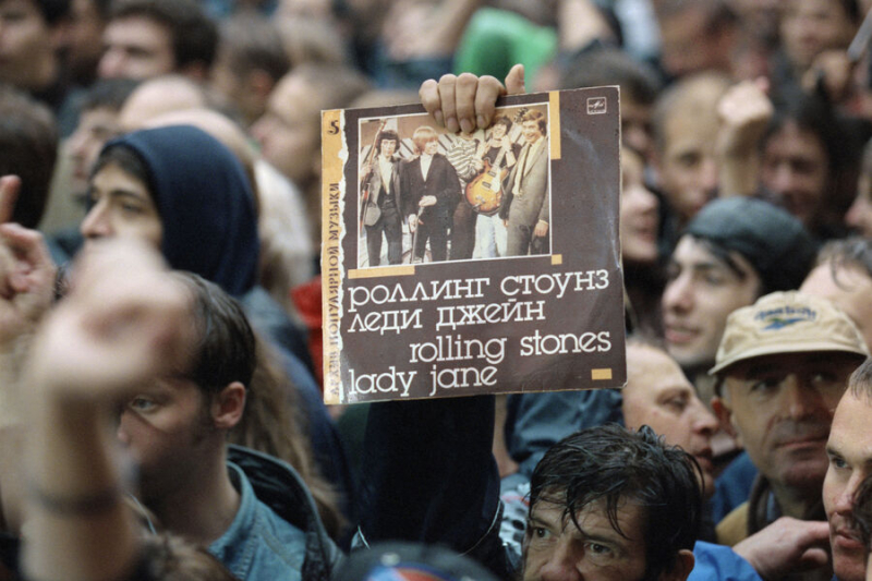 «Все в хлам, но было весело». Россияне – о концерте The Rolling Stones – 1998 в Москве