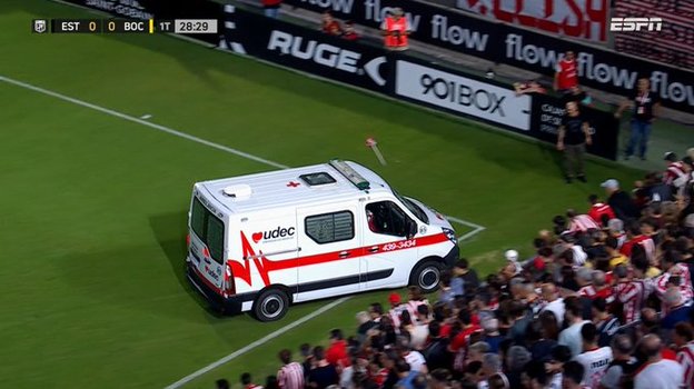 Матч «Эстудиантес» — «Бока Хуниорс» прервали из-за приступа у одного из футболистов