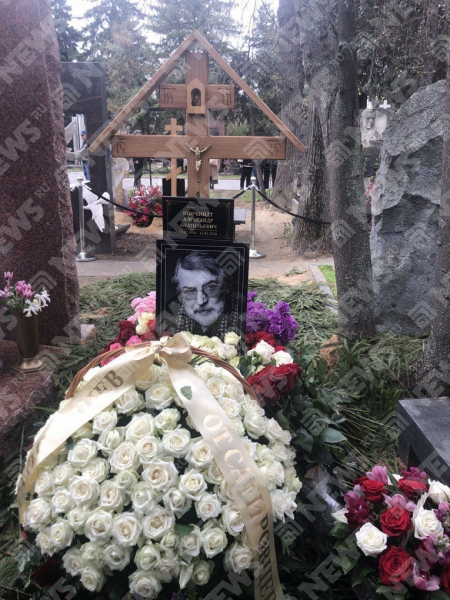 Появилось фото могилы Александра Ширвиндта