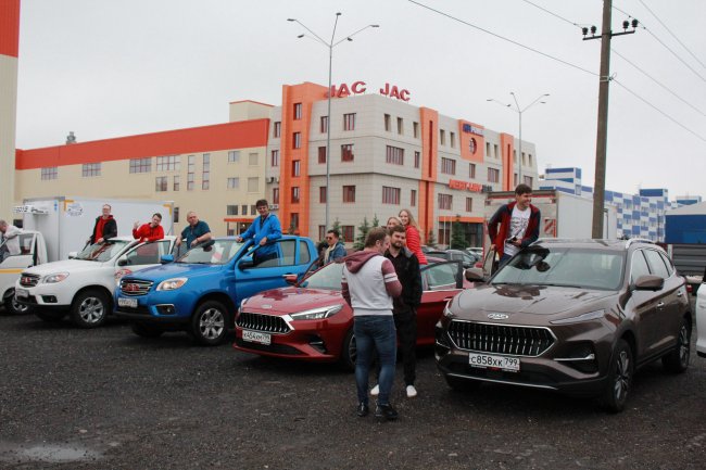 JAC в трех экземплярах: от Москвы до Приэльбрусья